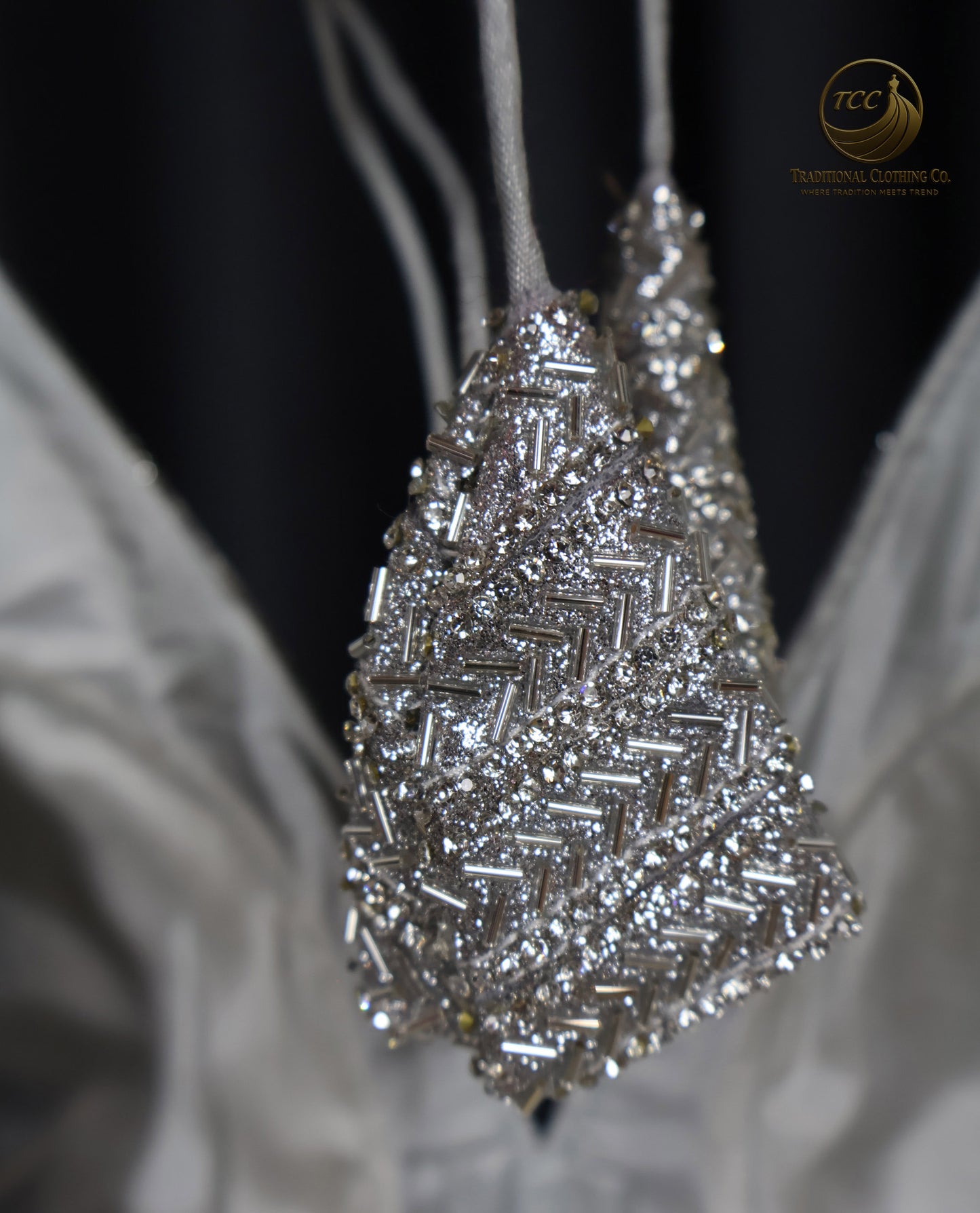 Silver beaded Sleeveless Saree Blouse – Elegant Festive & Wedding Wear