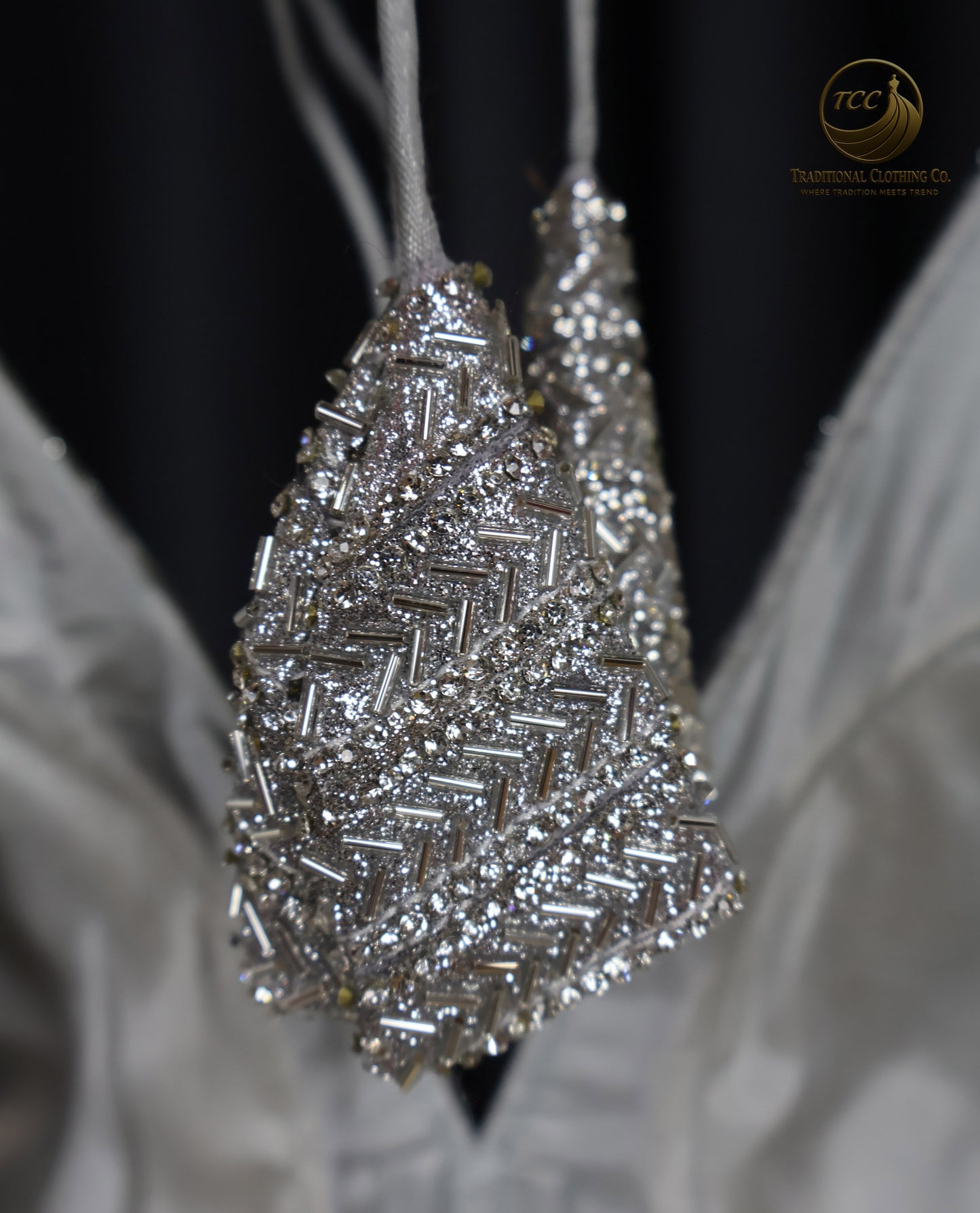 Silver beaded Sleeveless Saree Blouse – Elegant Festive & Wedding Wear
