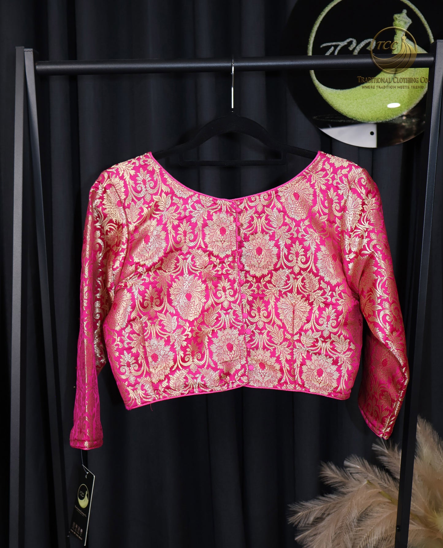 Pink & Gold Brocade Saree Blouse – Elegant Festive & Wedding Wear