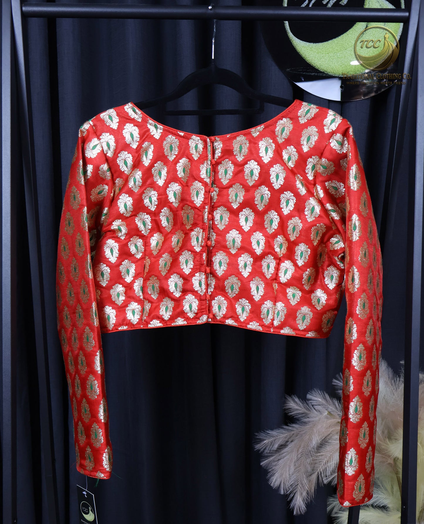 Red & Gold Embroidered Long-Sleeve Saree Blouse – Elegant Festive & Wedding Wear