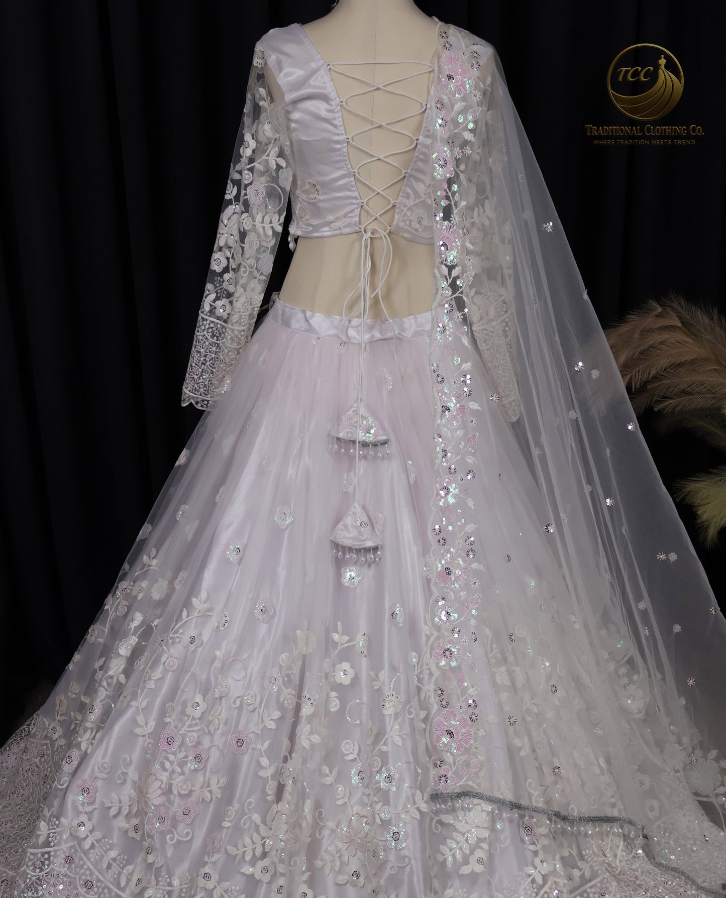 Elegant White and Silver Embroidered Lehenga Choli – 3-Piece Set with Dupatta