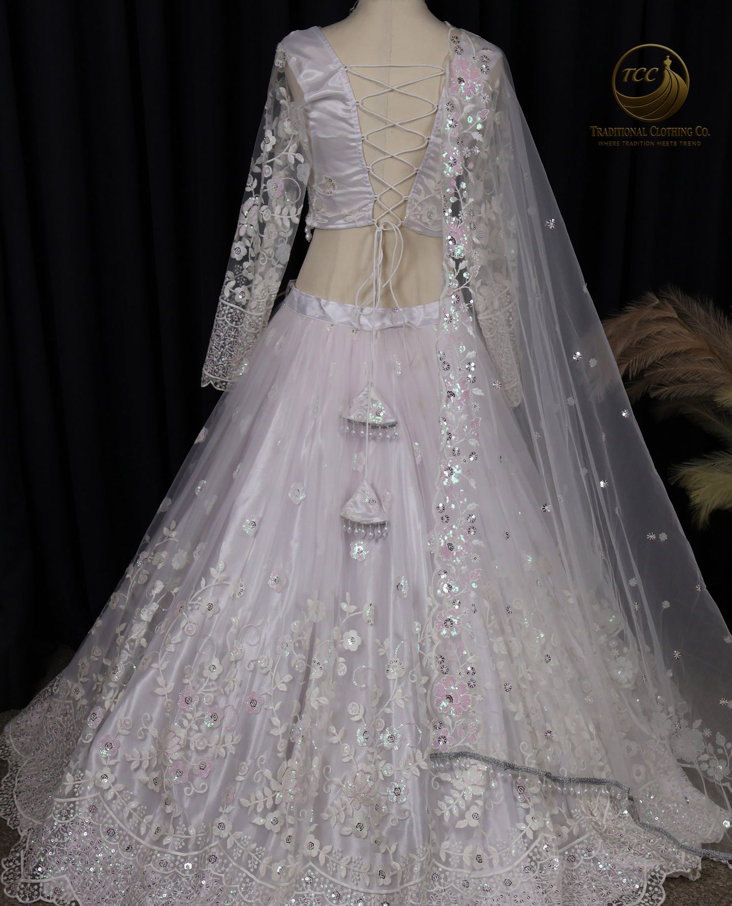 Elegant White and Silver Embroidered Lehenga Choli – 3-Piece Set with Dupatta