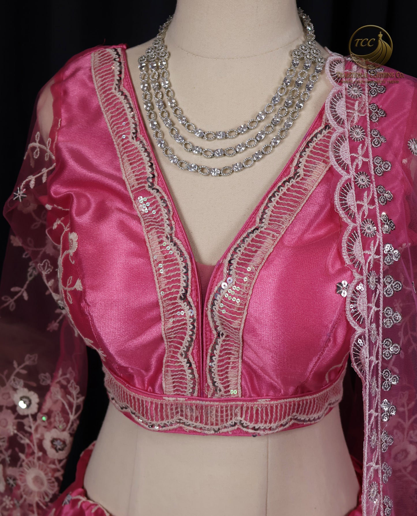 Elegant Pink Lehenga Choli with Intricate Floral Embroidery – Traditional Festive Wear