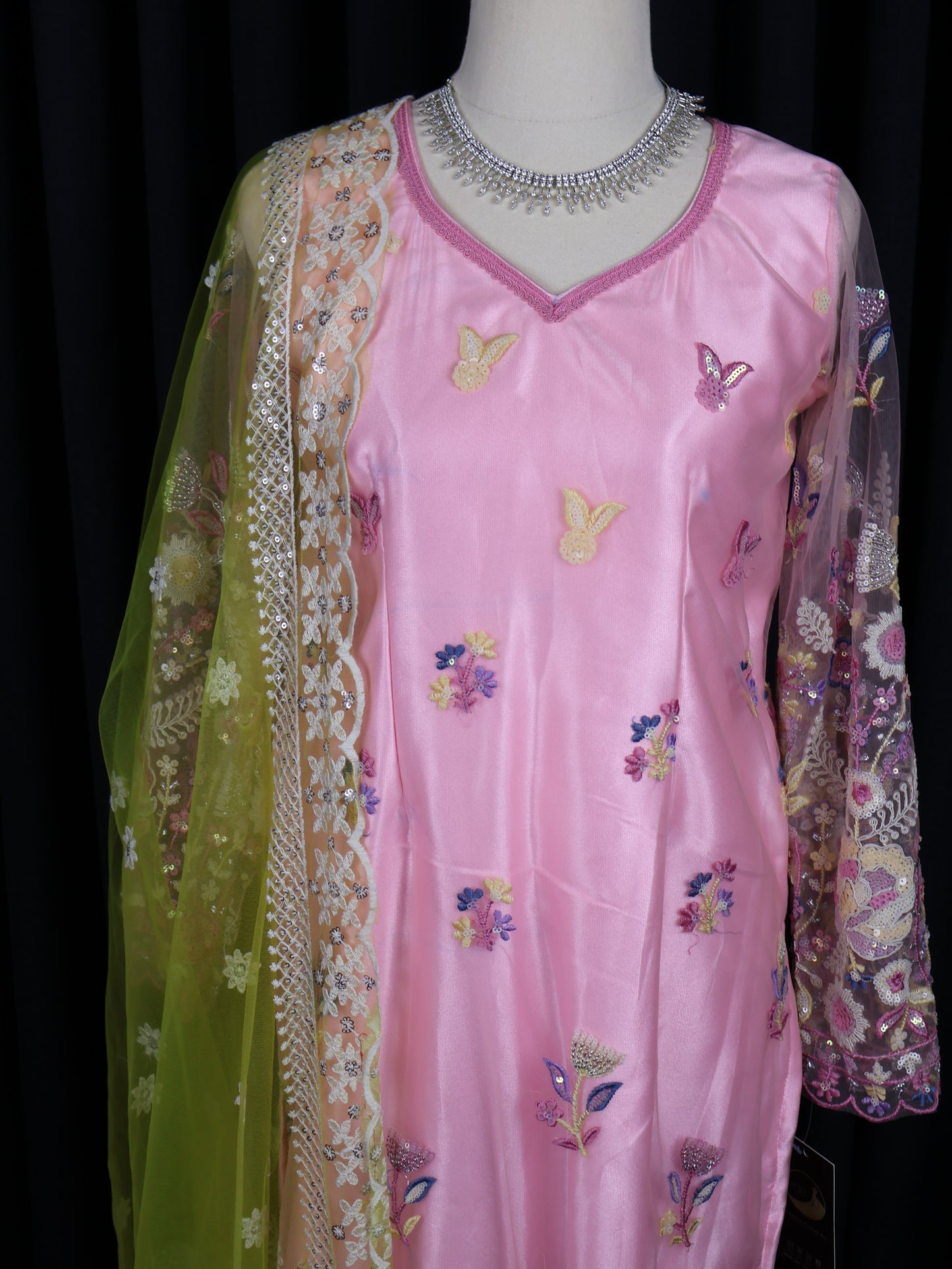 Pink Floral Embroidered Boutique kurti set with Yellow-Green Dupatta | Boutique Edition