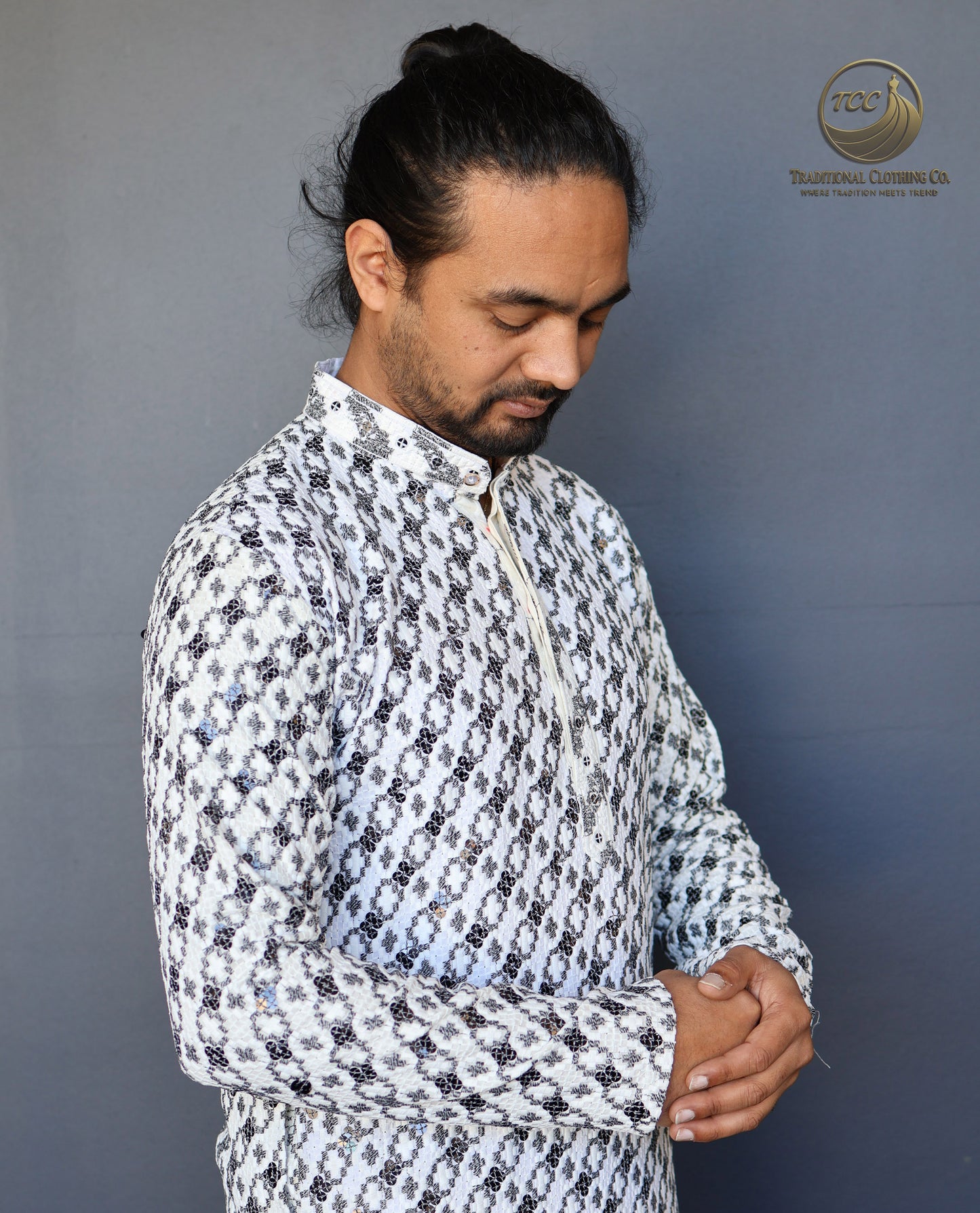 Men’s Chikankari Kurta Set – Geometric Embroidery with Full Sleeve Traditional Wear