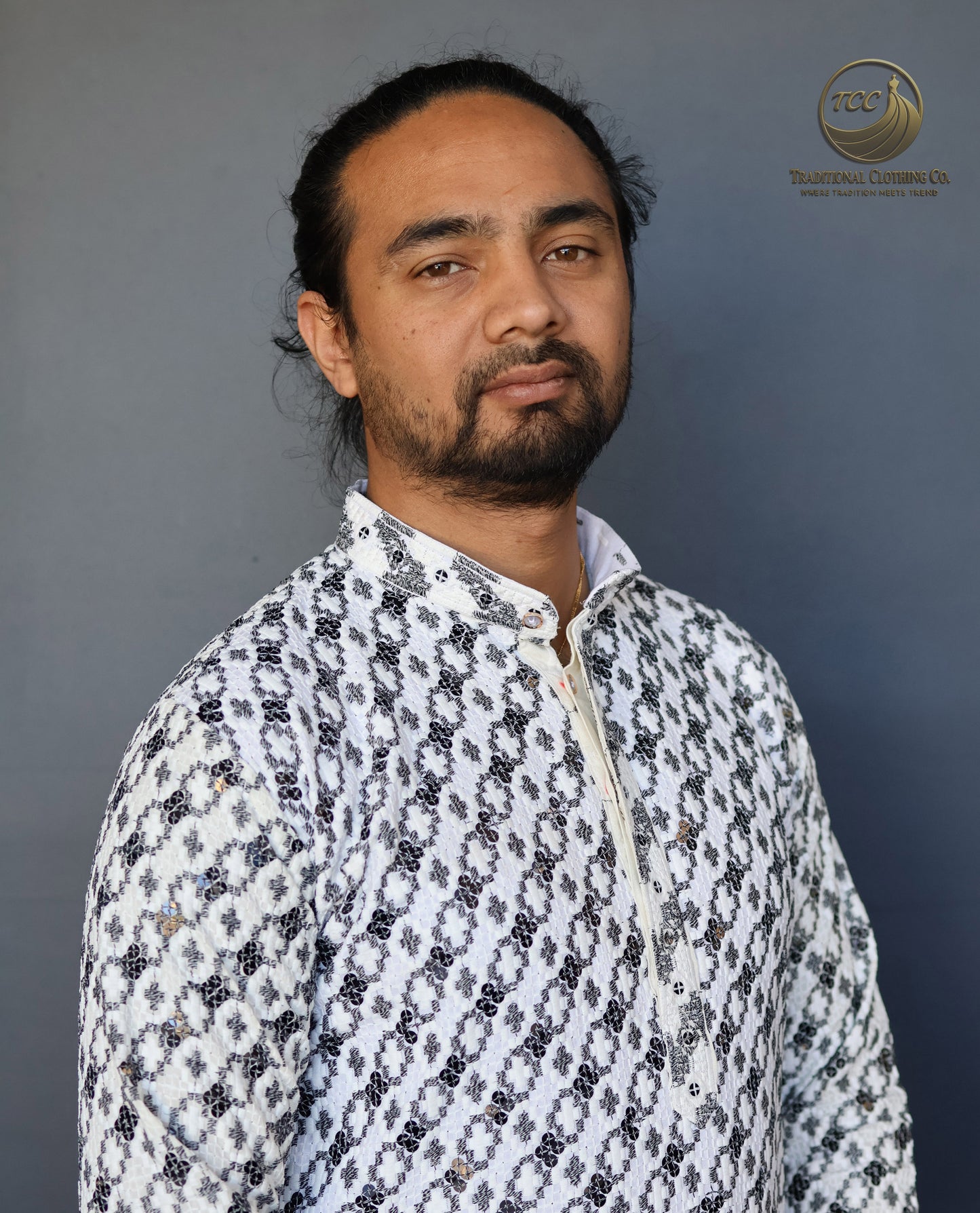 Men’s Chikankari Kurta Set – Geometric Embroidery with Full Sleeve Traditional Wear