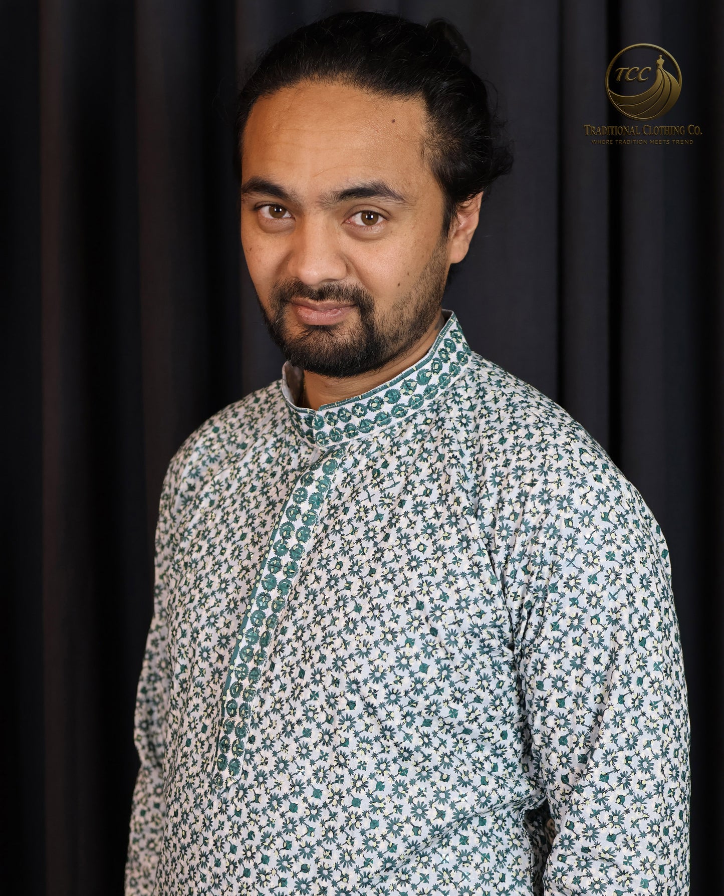 Green Chikankari Kurta for Men – Handcrafted Lucknowi Embroidery for Festive Wear