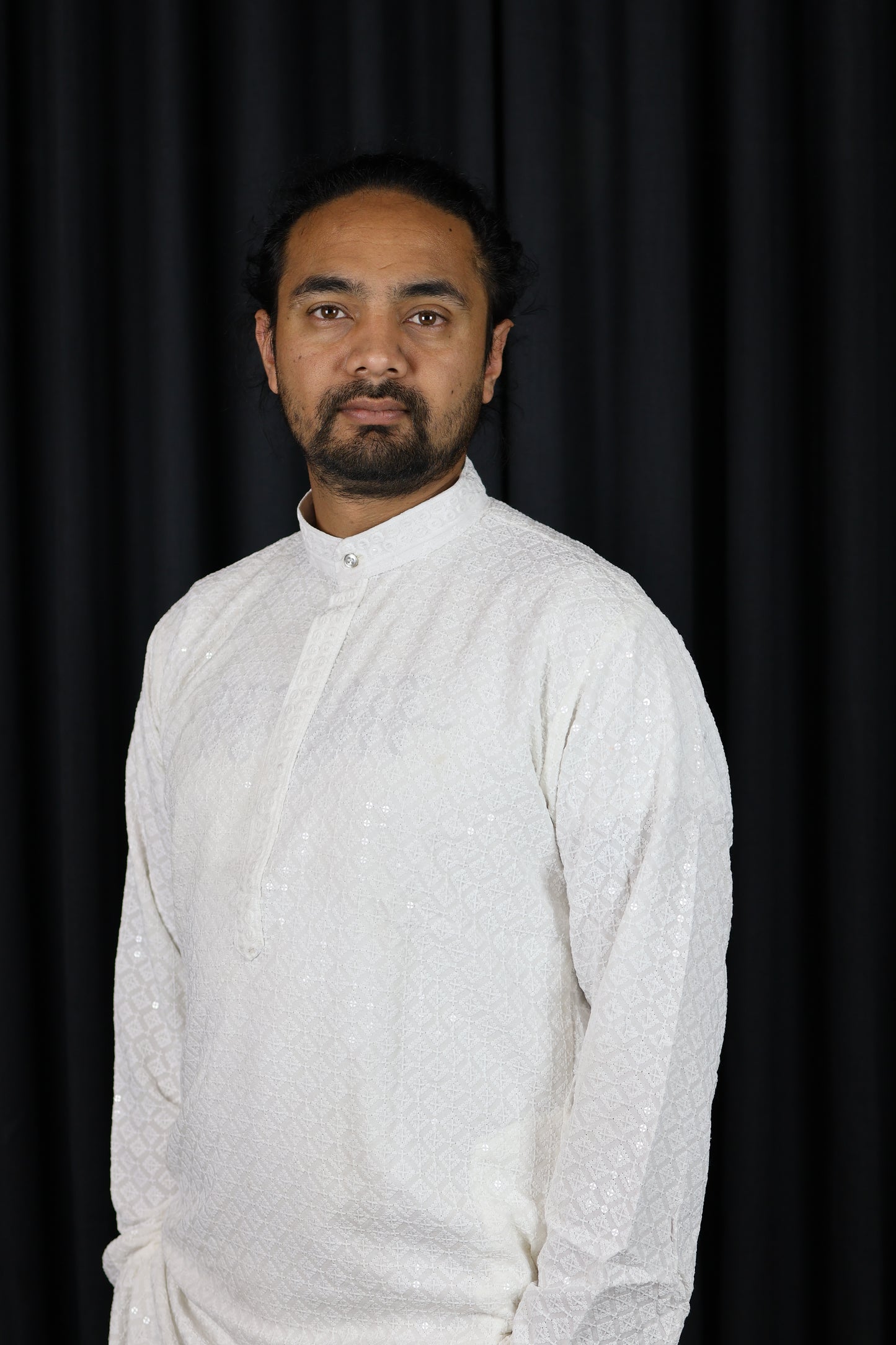 Elegant White Chikan Kari Kurta Set with Intricate Motif Pattern sequin – Festive Traditional Wear